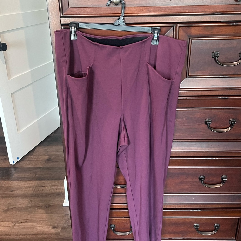 Old Navy Women's Extra High Rise Straight Leg Stevie Pants- EUC